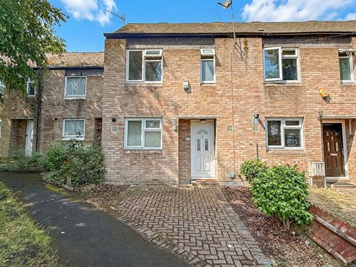 3 Bedroom Terraced House To Rent In Muirfield Road, Watford, WD19