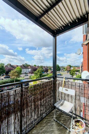 2 Bedroom Flat To Rent In Wembley, North Wembley, Wembley, HA9