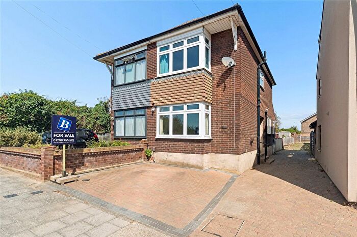 2 Bedroom Semi-detached House For Sale In Marlborough Road, Romford, RM7