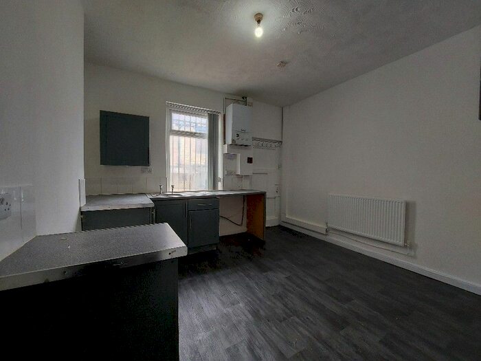 2 Bedroom Terraced House To Rent In Parkinson Street, Burnley, BB11