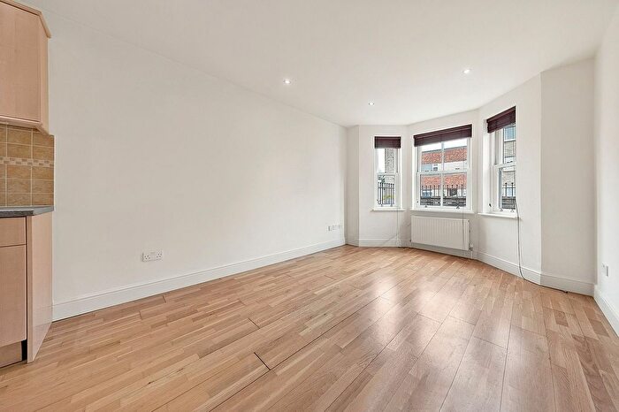 2 Bedroom Flat To Rent In Hartfield Road, Wimbledon, London, SW19