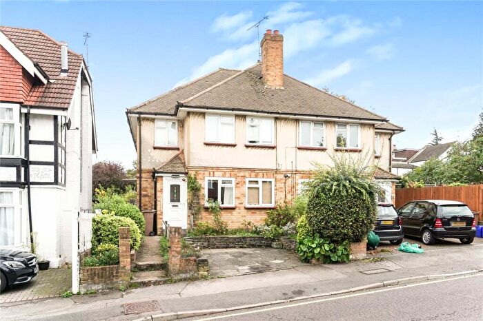 2 Bedroom Flat To Rent In Langley Park Road, Sutton, Surrey, SM2