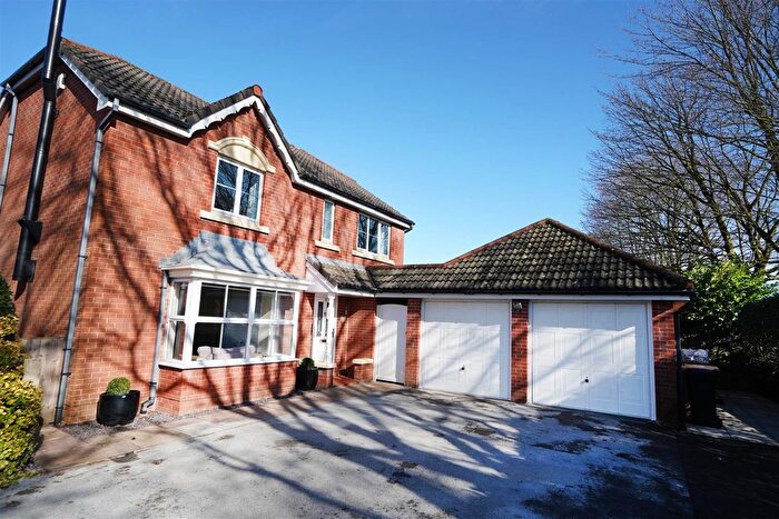4 Bedroom Detached House For Sale In Axholme Court, Horwich, Bolton, BL6