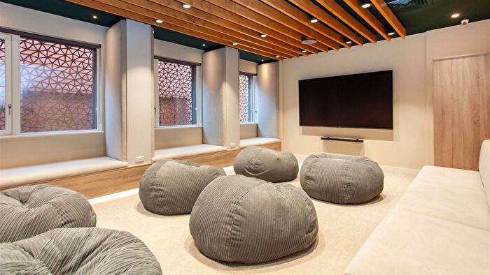 Studio To Rent In St James Boulevard, Newcastle Upon Tyne, NE4