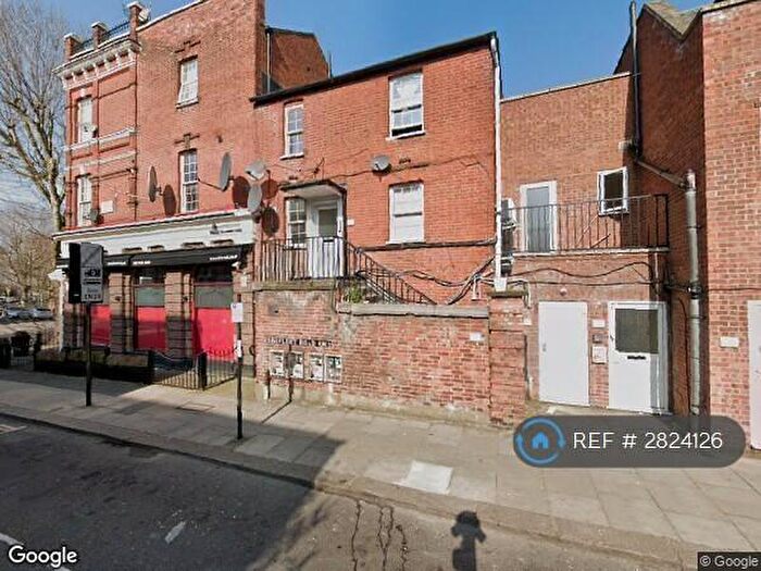 Studio To Rent In Cricklewood Broadway, London, NW2