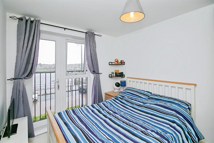 1 Bedroom Apartment For Sale In Cei Tir Y Castell, Barry, CF63