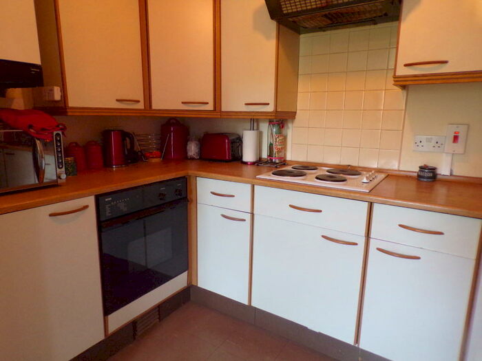 1 Bedroom Flat To Rent In Tredegar Road, Bow, London, E3