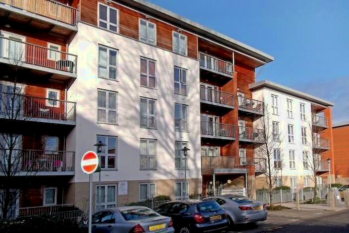 2 Bedroom Apartment To Rent In Garway Court, Matilda Gardens, Bow, E3