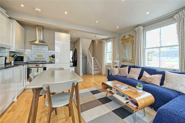 3 Bedroom Flat To Rent In Masbro Road, Brook Green, London, W14