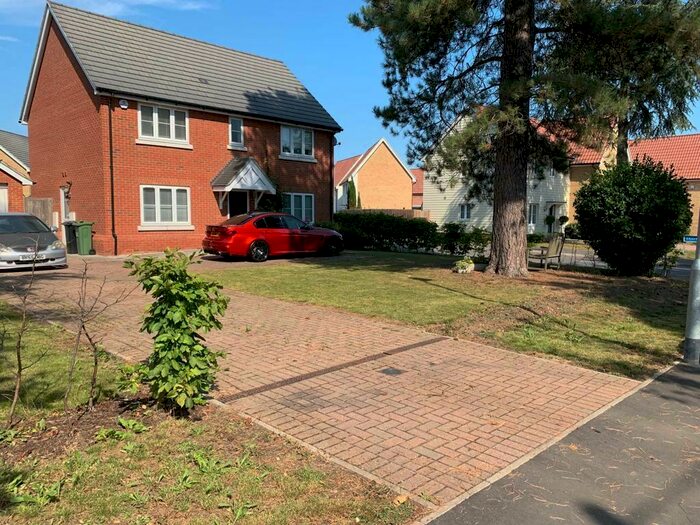 4 Bedroom Detached House To Rent In Gardiners Close, Basildon, Essex, SS14