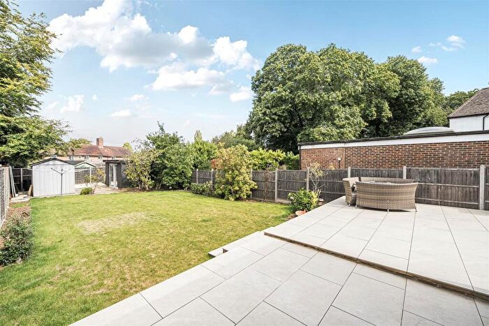 4 Bedroom Detached House For Sale In Tangier Way, Burgh Heath, Tadworth, KT20