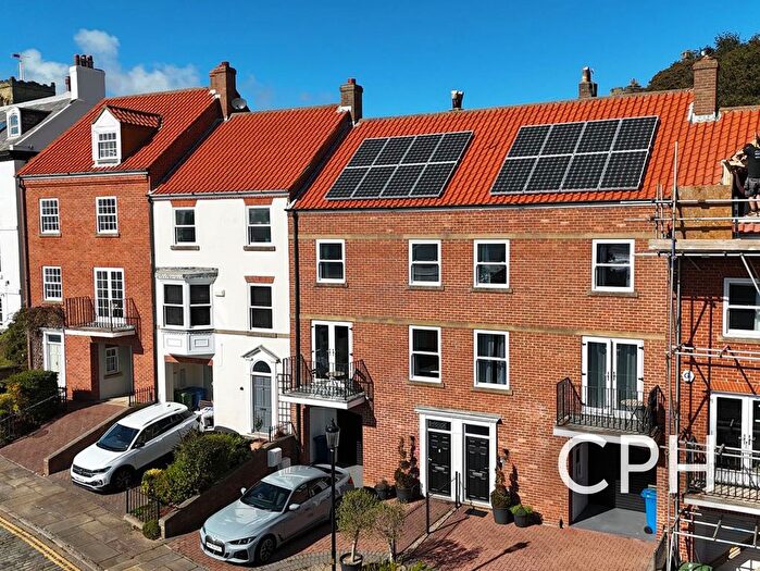 3 Bedroom Terraced House For Sale In Paradise, Scarborough, YO11