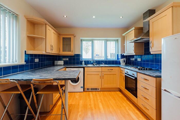 2 Bedroom Flat To Rent In Barnsdale Close, Loughborough, LE11