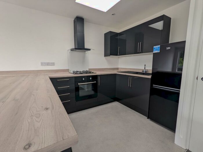 2 Bedroom Flat To Rent In Ribble Place, GU14