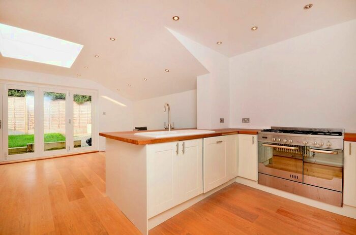 2 Bedroom Bungalow To Rent In Haven Close, Wimbledon Village, London, SW19