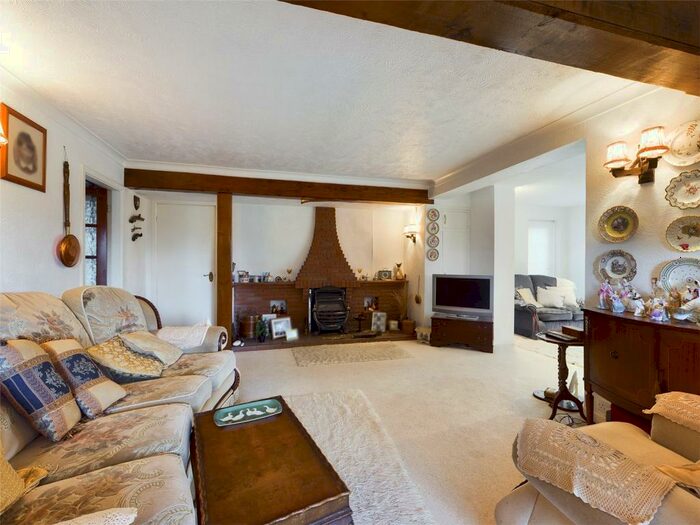 5 Bedroom Detached House For Sale In Beech Close, Kinver, Stourbridge, West Midlands, DY7