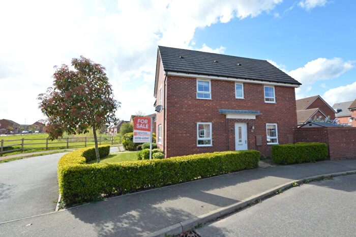 3 Bedroom Semi Detached House For Sale In Southwell Way, Bourne, PE10