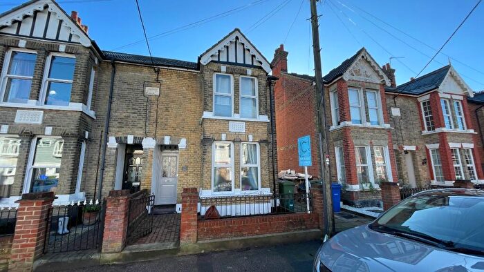 3 Bedroom Semi-Detached House For Sale In Rectory Road, Stanford-Le-Hope, Essex, SS17