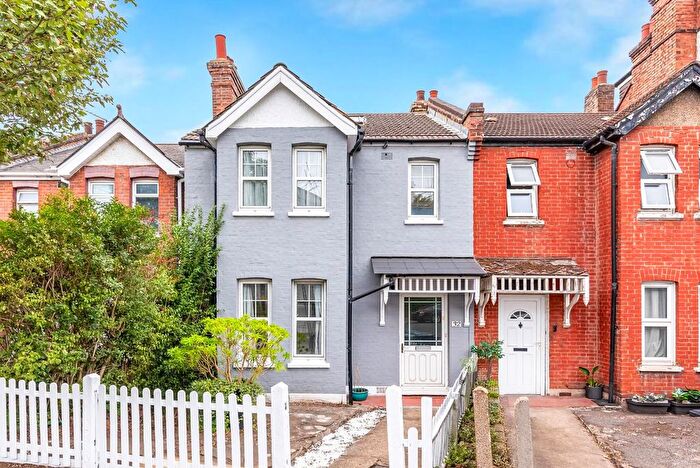 3 Bedroom Terraced House For Sale In York Road, London, W3