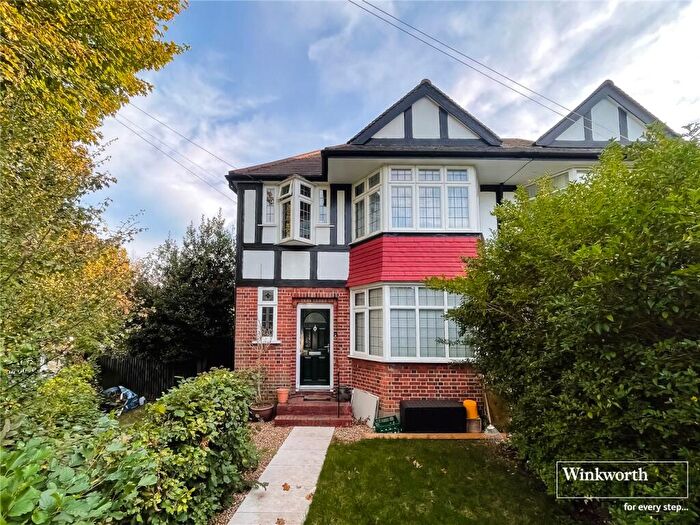 1 Bedroom Flat For Sale In Wells Drive, Kingsbury, London, NW9