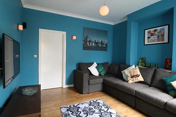 5 Bedroom Terraced House To Rent In Johnson Road, Nottingham, NG7