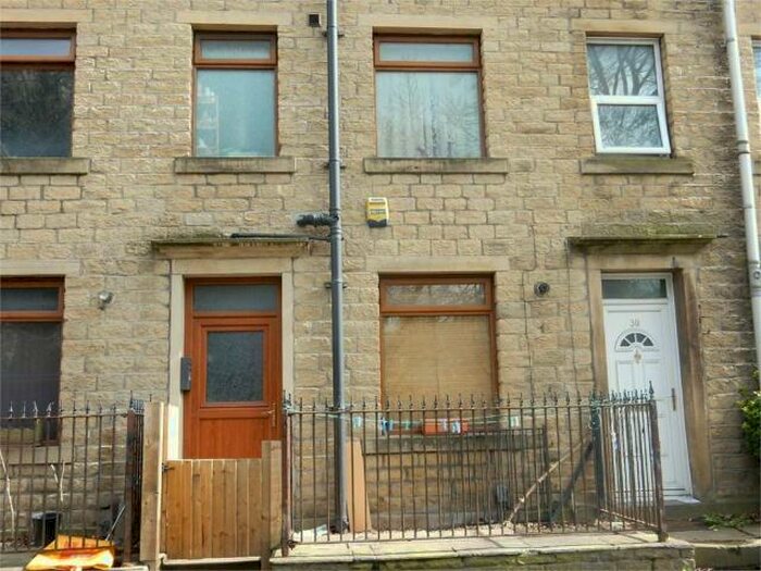 1 Bedroom Terraced House To Rent In Wood End, Huddersfield, West Yorkshire, HD4