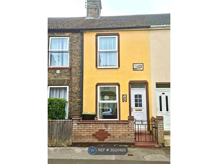 3 Bedroom Terraced House To Rent In Avondale Road, Lowestoft, NR32