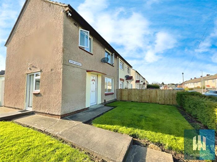 3 Bedroom Semi-Detached House To Rent In Eton Avenue, Dalton, Huddersfield, HD5