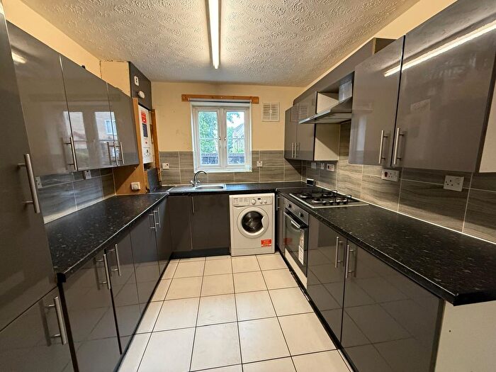 4 Bedroom Terraced House To Rent In London, E6