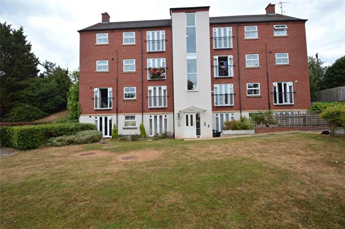 2 Bedroom Flat To Rent In Huxley Court, Stratford-upon-Avon, Warwickshire, CV37