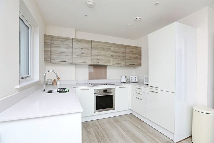 2 Bedroom Flat For Sale In Pegasus Way, Gillingham, ME7