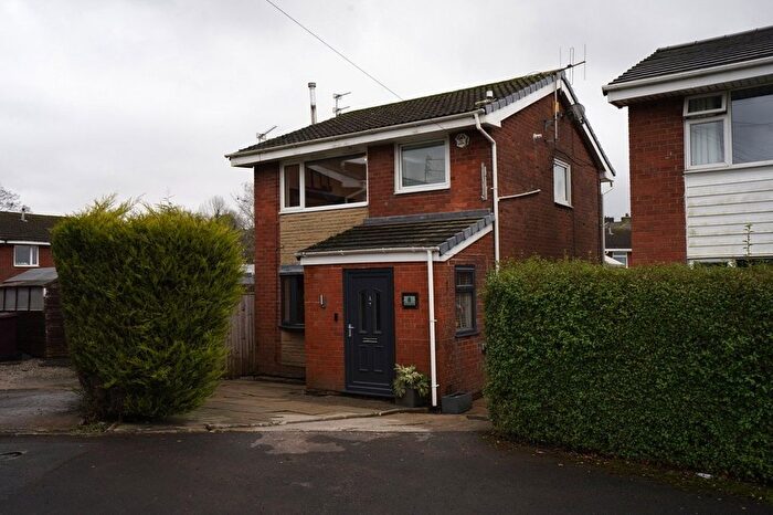 3 Bedroom Detached House For Sale In Tarvin Close, Briercliffe, Burnley, Lancashire, BB10