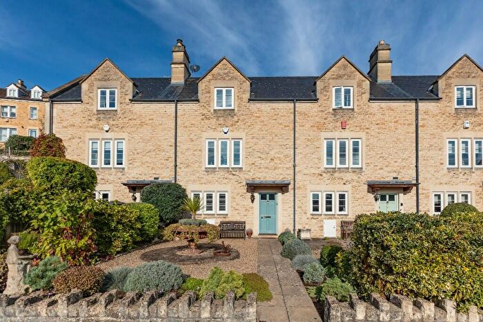 3 Bedroom Town House To Rent In Rosemary Walk, Bradford-On-Avon, Wiltshire, BA15