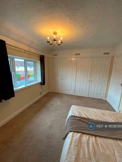 Studio To Rent In Axbridge Road, Reading, RG2