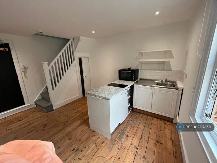 1 Bedroom Flat To Rent In Evering Road, London, E5