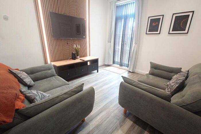 4 Bedroom Terraced House To Rent In Romer Road, Liverpool, L6