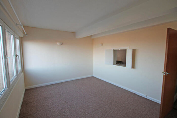 1 Bedroom Flat To Rent In Castle Street, Ryde, PO33