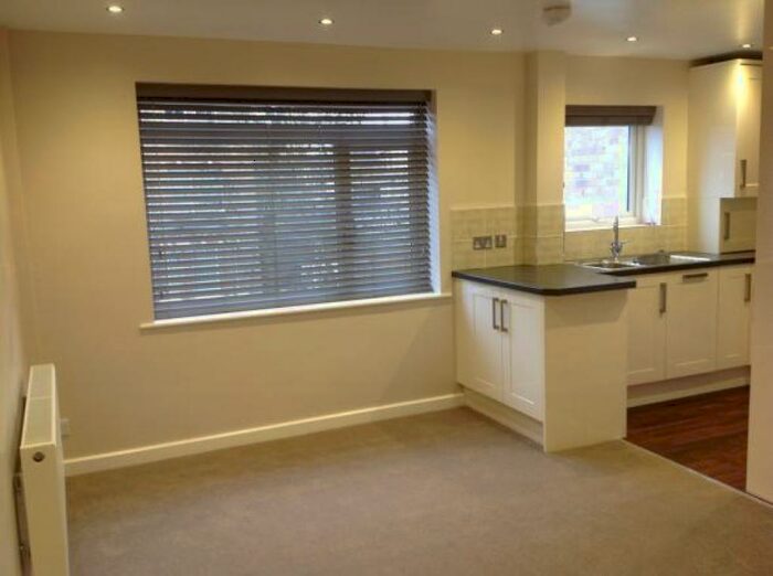 1 Bedroom Flat To Rent In Rossal Court, London, London, SE20