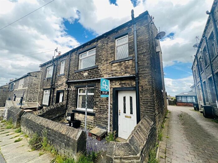 2 Bedroom End Of Terrace House To Rent In West Street, Shelf, Halifax, HX3