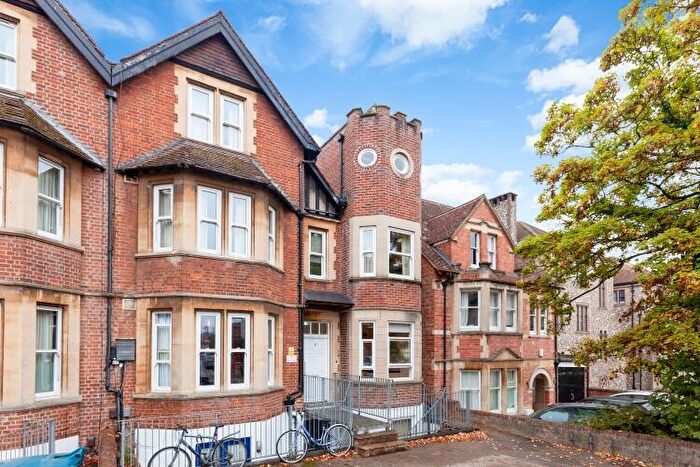 Studio To Rent In Iffley Road, Oxford, OX4