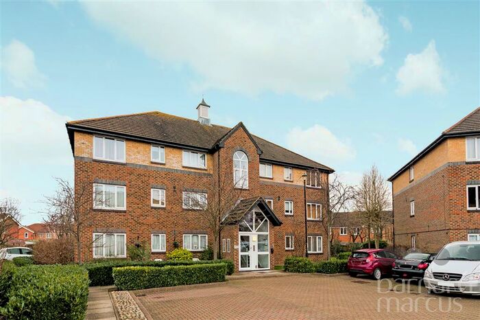 1 Bedroom Apartment To Rent In Cotswold Way, Worcester Park, KT4