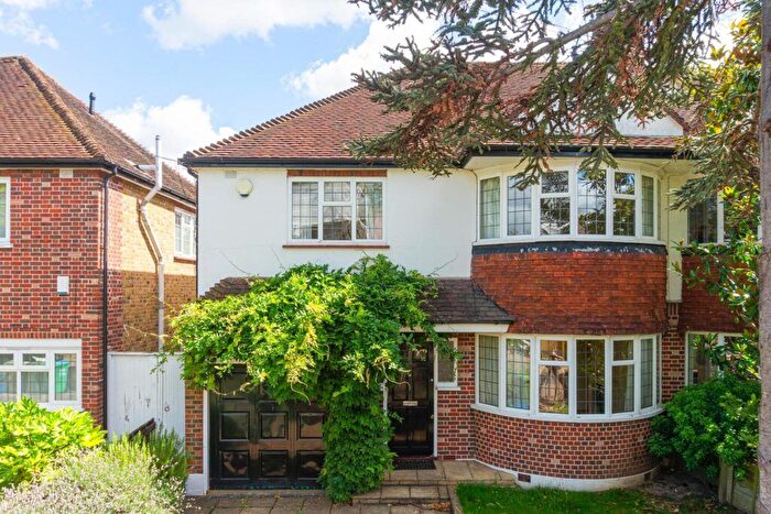 5 Bedroom Semi-Detached House To Rent In Arlington Road, Ham, Richmond, TW10