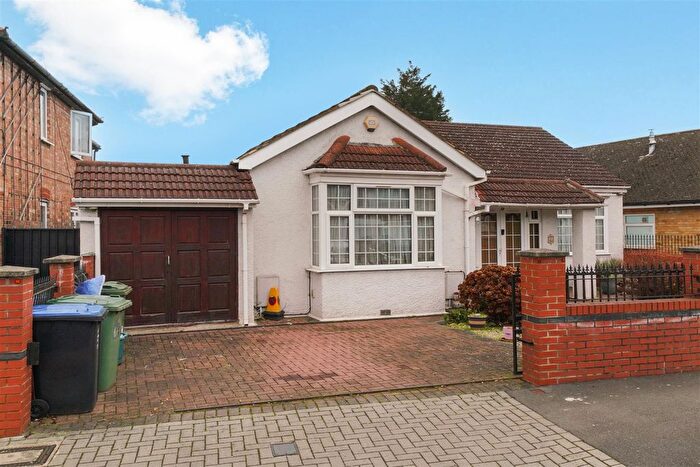 5 Bedroom Detached Bungalow To Rent In District Road, Wembley, HA0