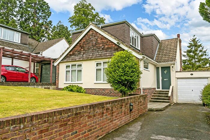 4 Bedroom Detached Bungalow To Rent In Bedroom Detached Chalet Bungalow In Kenley, CR8