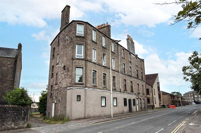 3 Bedroom Maisonette For Sale In C, Victoria Street, Dundee, Angus, DD4