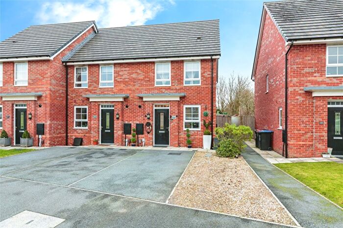 2 Bedroom End Terrace House For Sale In Crompton Close, Preston, Lancashire, PR3