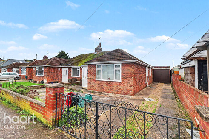 2 Bedroom Semi-Detached Bungalow For Sale In Dove Crescent, Harwich, CO12