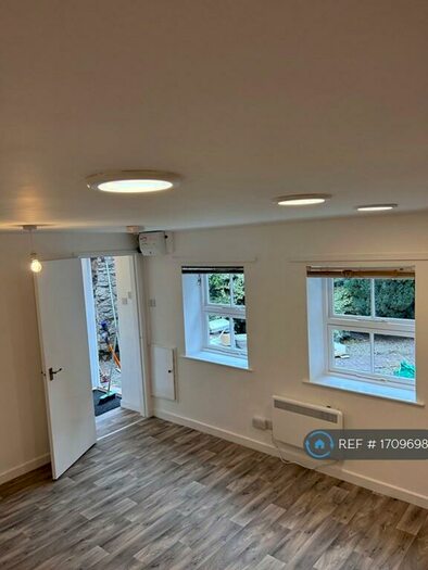 1 Bedroom Flat To Rent In Well Street, Rhuthun, LL15