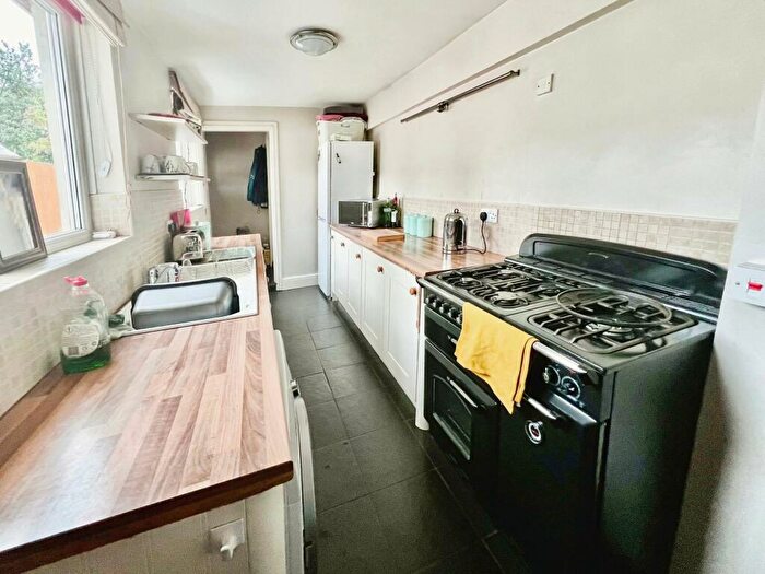 3 Bedroom Terraced House For Sale In Robertson Road, Grantham, NG31