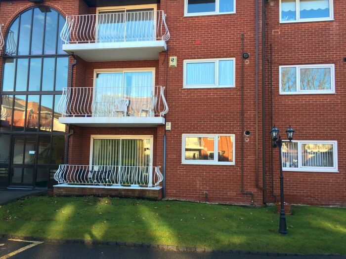 2 Bedroom Flat To Rent In Menlove Mansions, Menlove Gardens West, L18